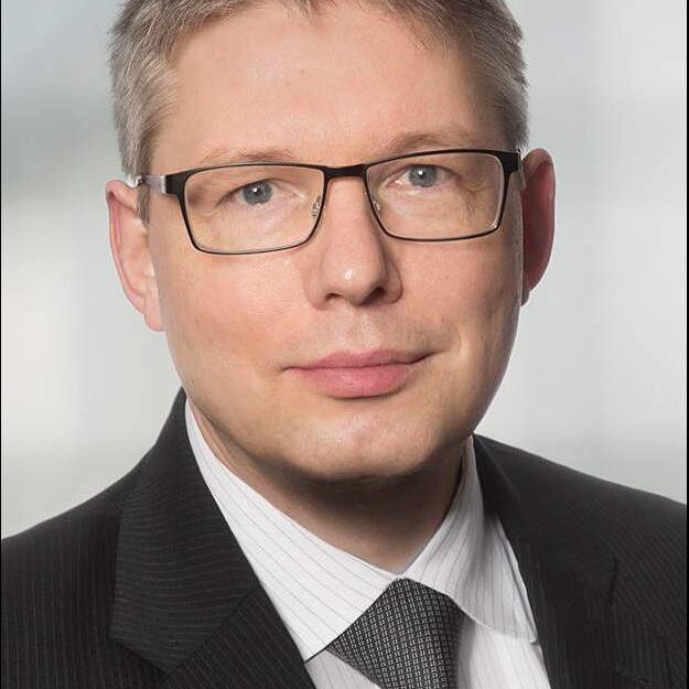 Dr. Ulf Becher