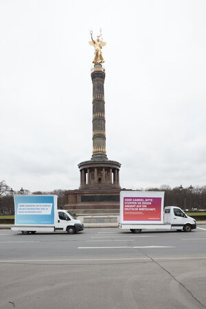 Vor der Siegessäule