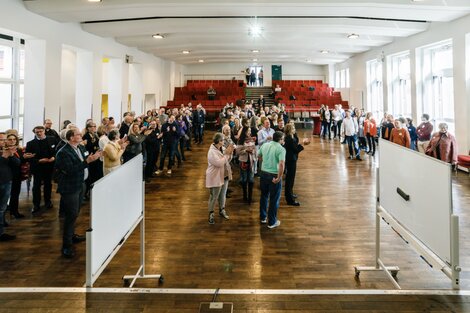 Aufstellung: Barcamp-Neulinge erhalten Beifall