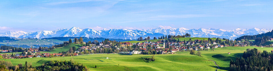 Selbstständige im Allgäu zusammenbringen und den Austausch von Mensch zu Mensch fördern – dieses Ziel hat die Regionalgruppe Allgäu. Und das kommt so gut an, dass sogar die regionale Presse berichtet!