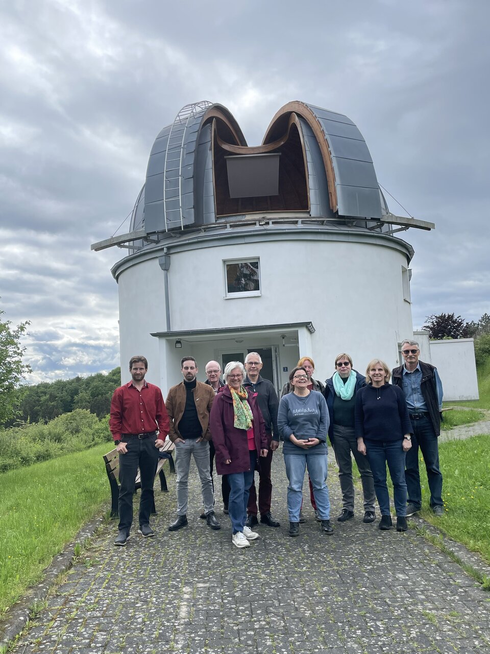 Diese Gruppe startete mit einem abwechslungsreichen Ausflug zum Observatorium Hoher List ins Wochenende! 