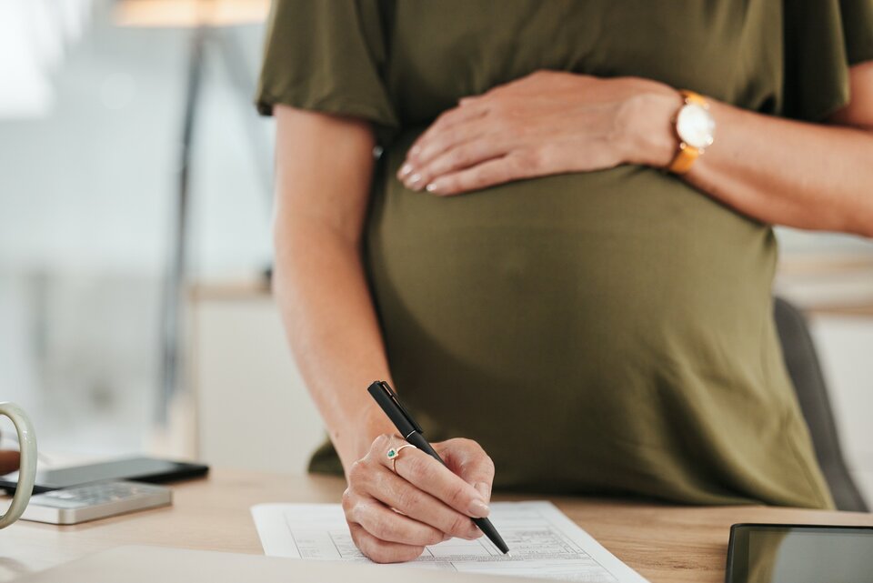 Bisher sind selbstständige Frauen während der Schwangerschaft schlecht abgesichert